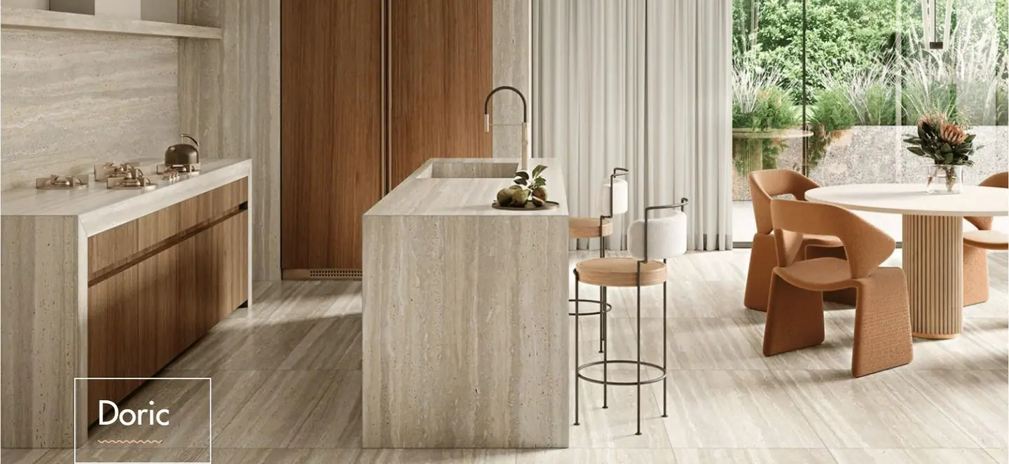 Moderne keuken met crèmekleurige Doric tegels op vloer en wand
